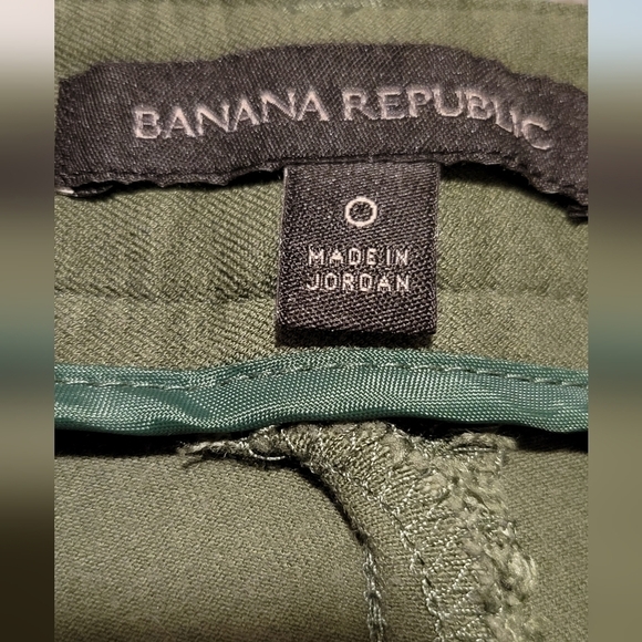 Banana Republic Sloan stretch Green women's pants with buttons on legs - Picture 4 of 6